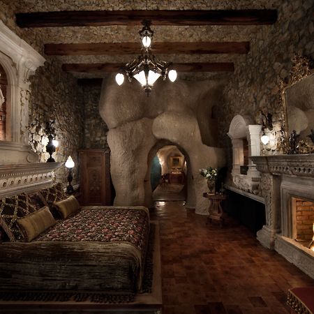 Sacred House (Adults Only) Hotel Юргюп Екстериор снимка
