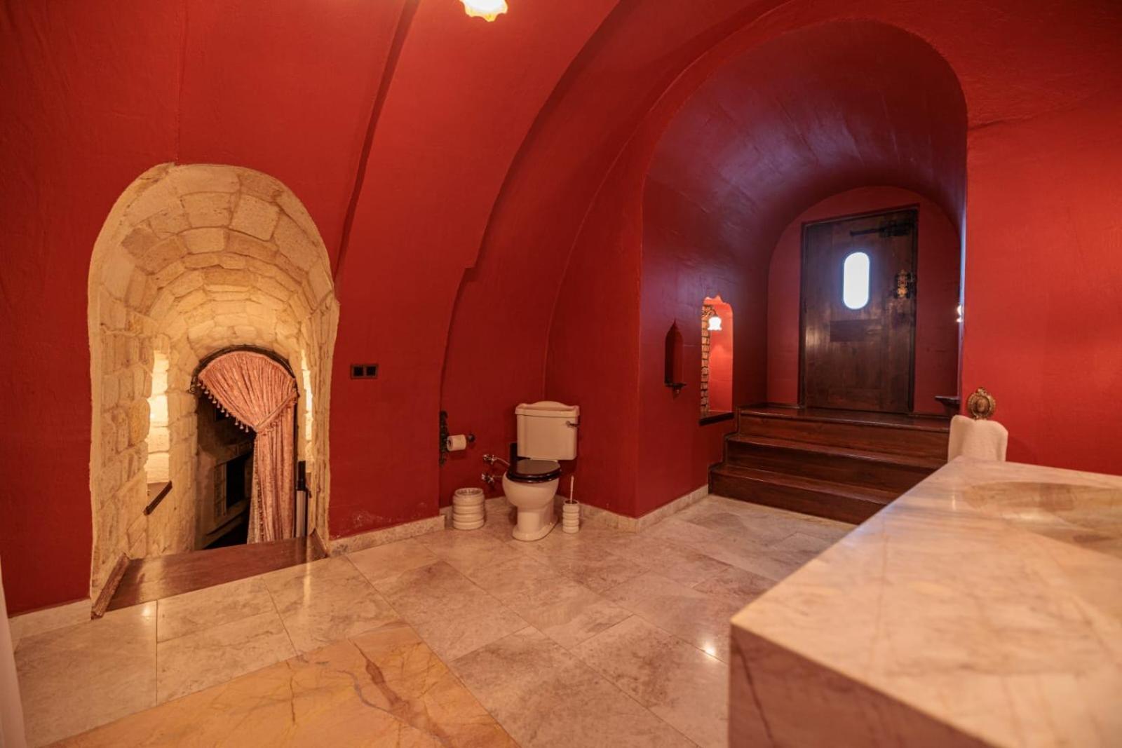 Sacred House (Adults Only) Hotel Юргюп Екстериор снимка